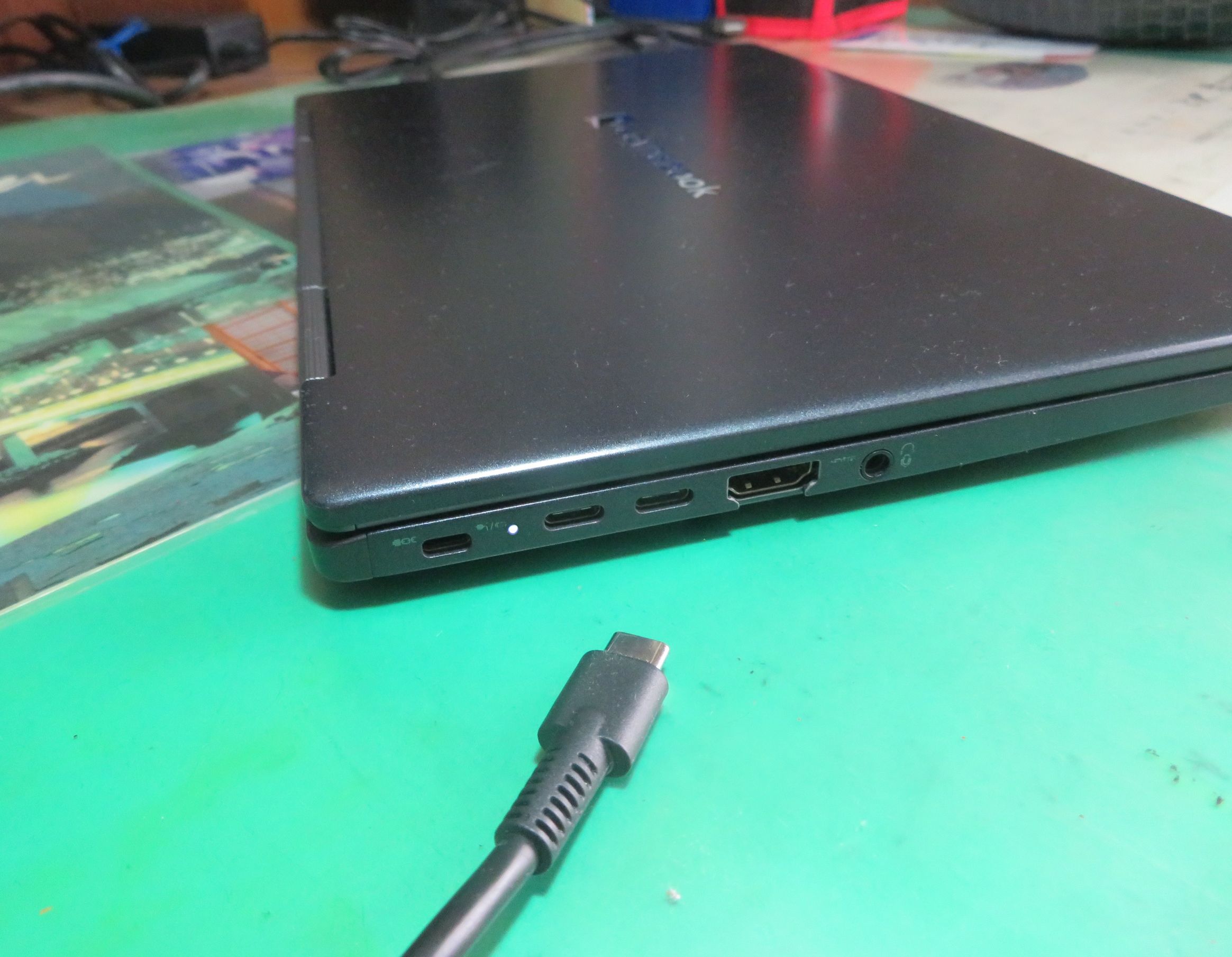 Battery LED点灯のまま