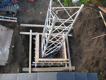 タワー建設日記　その８　【いよいよ穴掘りだ】